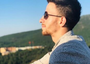 Gatumusikanten som inte spelade låten ”Ölürüm Türkiyem” mördades på öppen gata i Istanbul