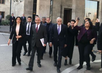 Delegation på väg till İmralı för möte med Öcalan