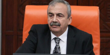 🕊️ Sırrı Süreyya Önder har avlidit